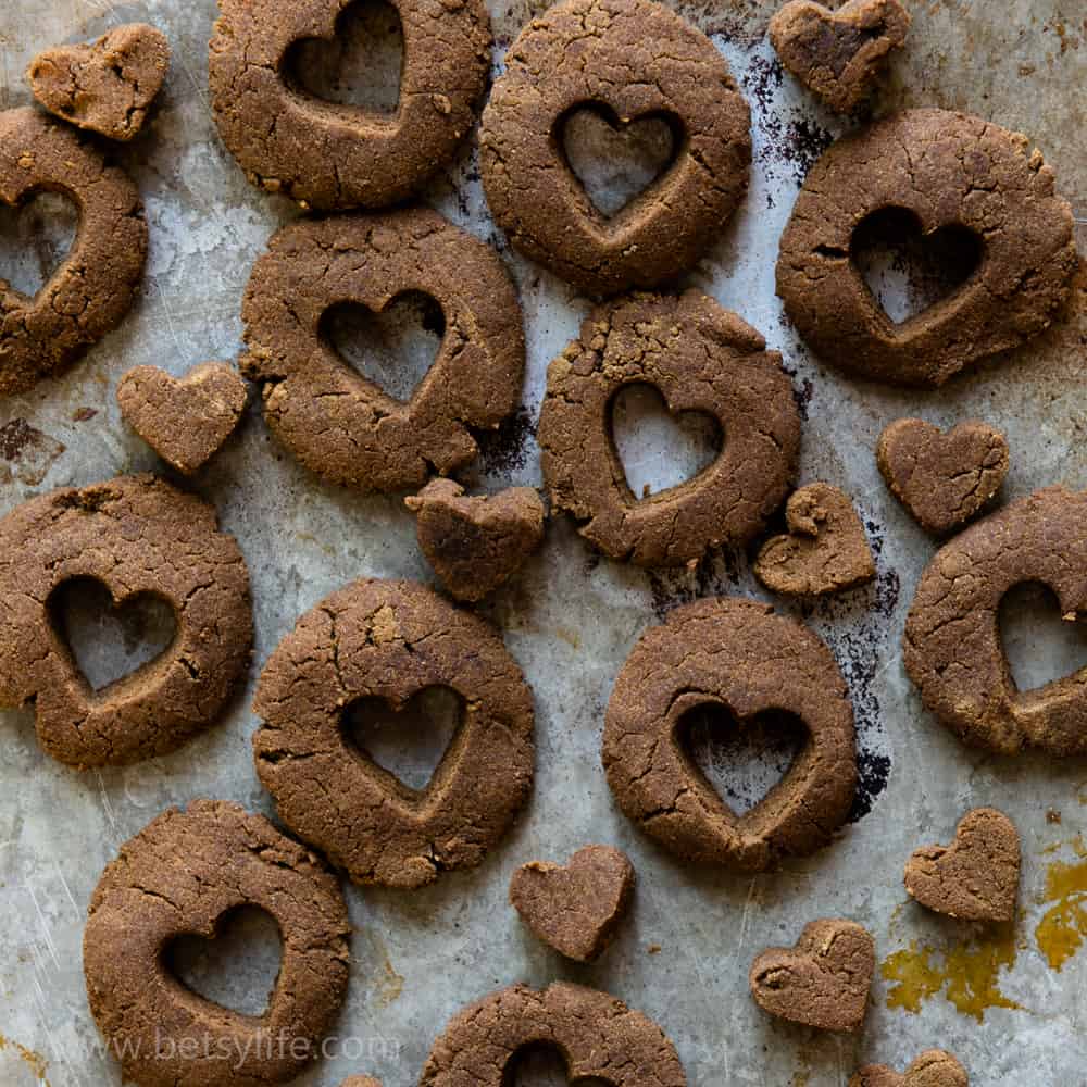 DIY dog treats that are nutritious, healthy and so easy to make. Plus, your pup will absolutely LOVE ...