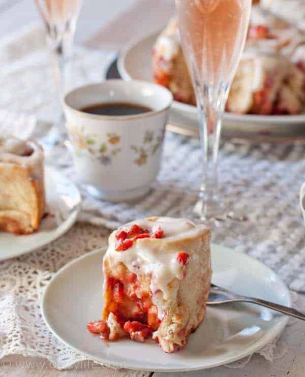 Fresh Strawberry Cinnamon Rolls with Champagne Cream Cheese Frosting 