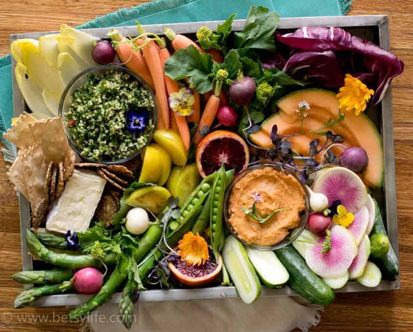 Beautiful Displayed Healthy Party Food Platter with fruits, vegetables and dips